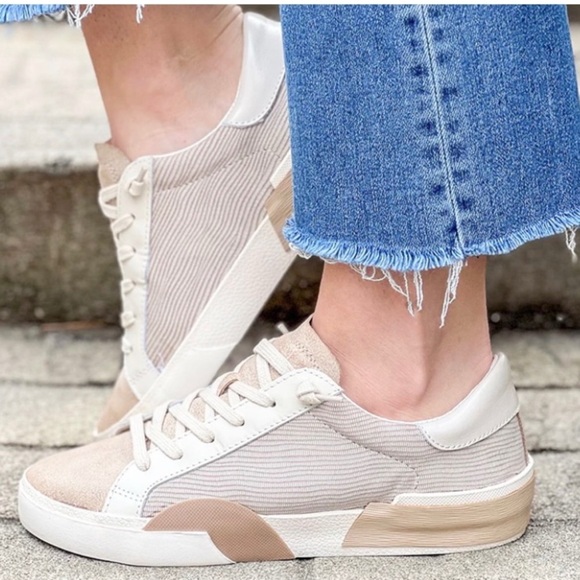Dolce Vita Shoes - Dolce Vita Shoes Women's Harryson
Sneakers Woven Dolce Vita Size 9 Retail
$125